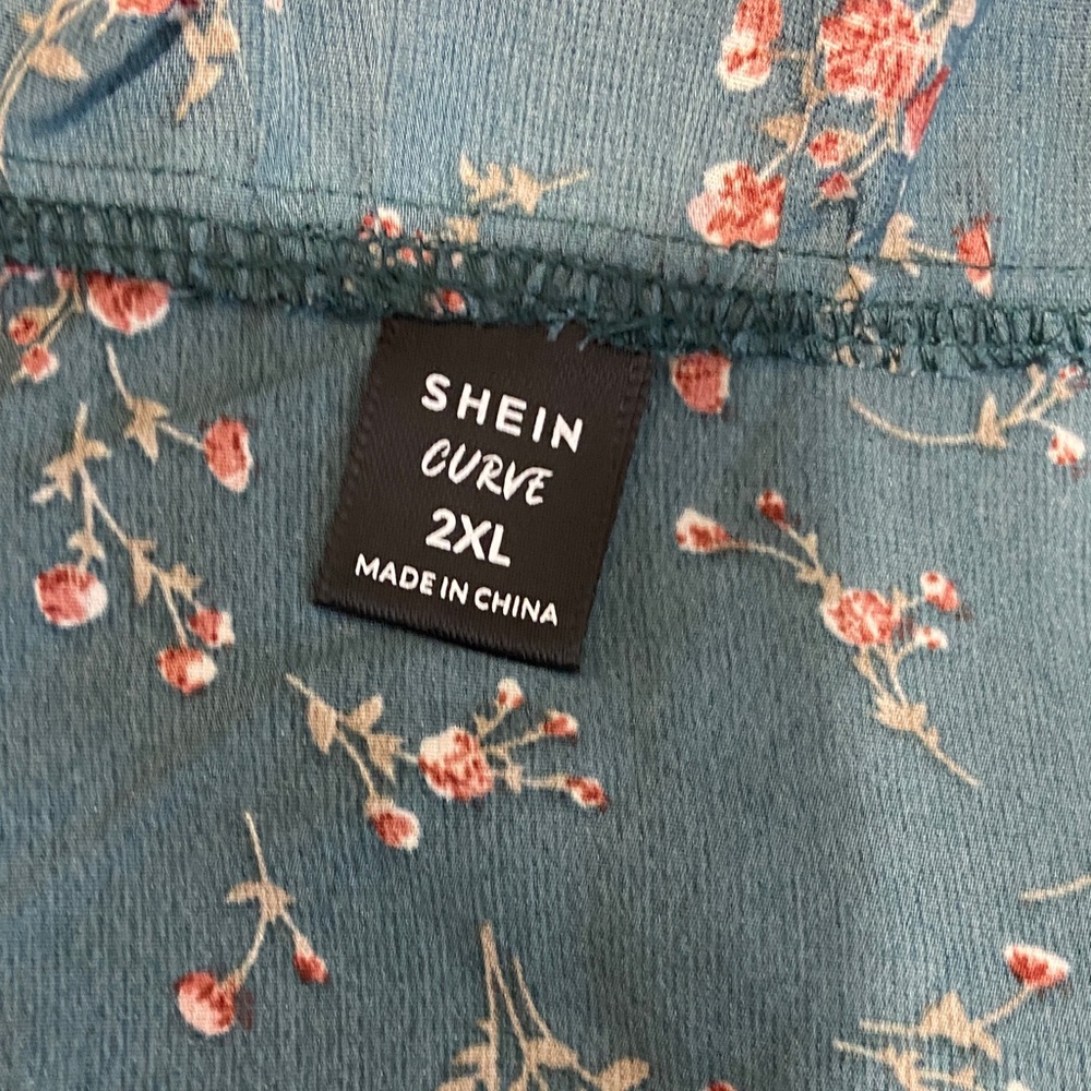 SHEIN Curve Teal and Coral Floral Top
